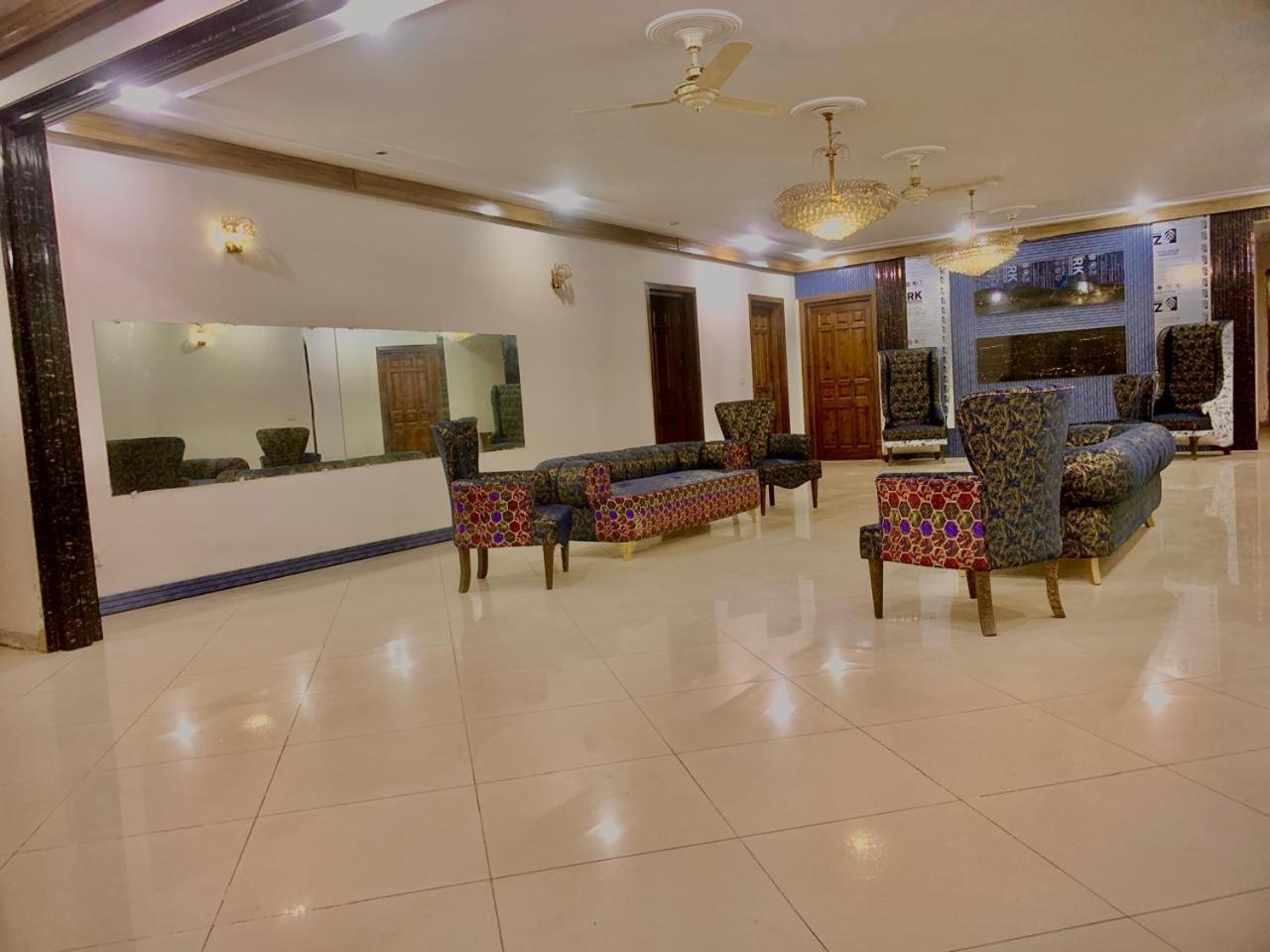 Royal Serena Residency Islamabad Buitenkant foto