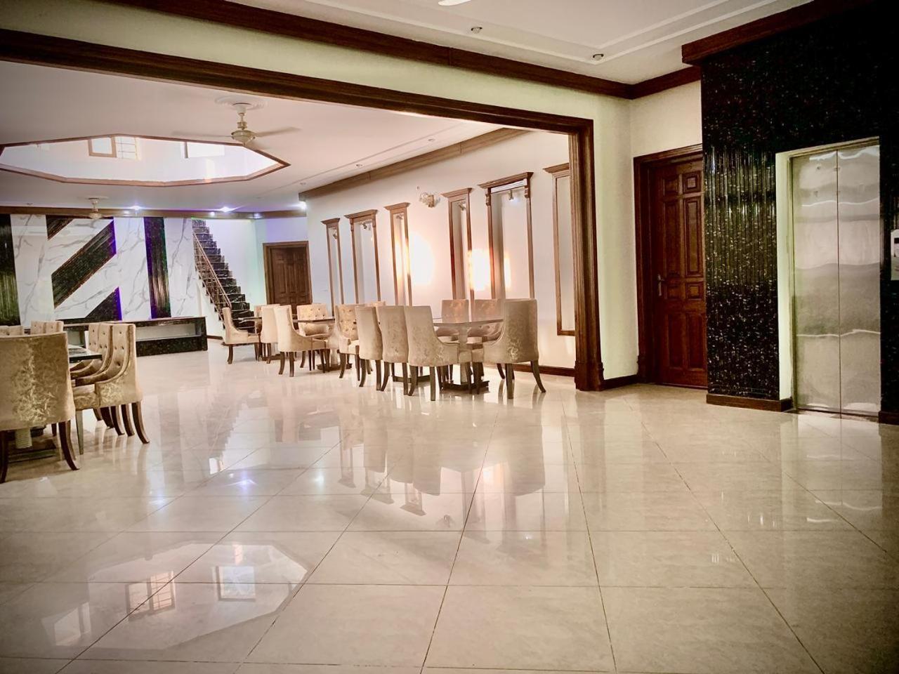 Royal Serena Residency Islamabad Buitenkant foto